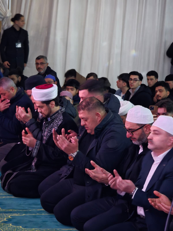 BİF Gençlik Teşkilatı’ndan 1500 Kişilik Cemaatle Sabah Namazı Buluşması